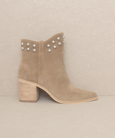 Booties Studded Collar