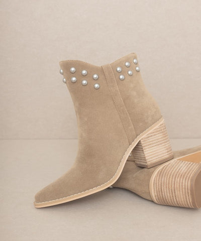 Booties Studded Collar