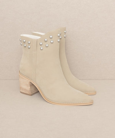 Booties Studded Collar