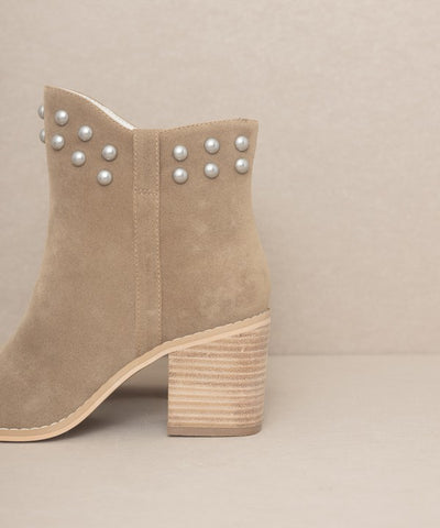 Booties Studded Collar