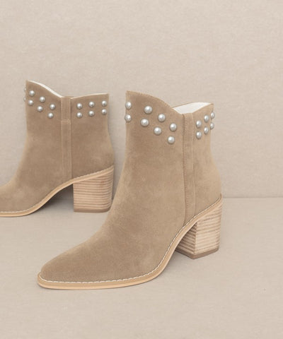 Booties Studded Collar