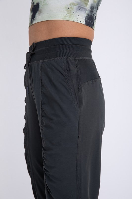 Joggers Side Pockets Ruched Front