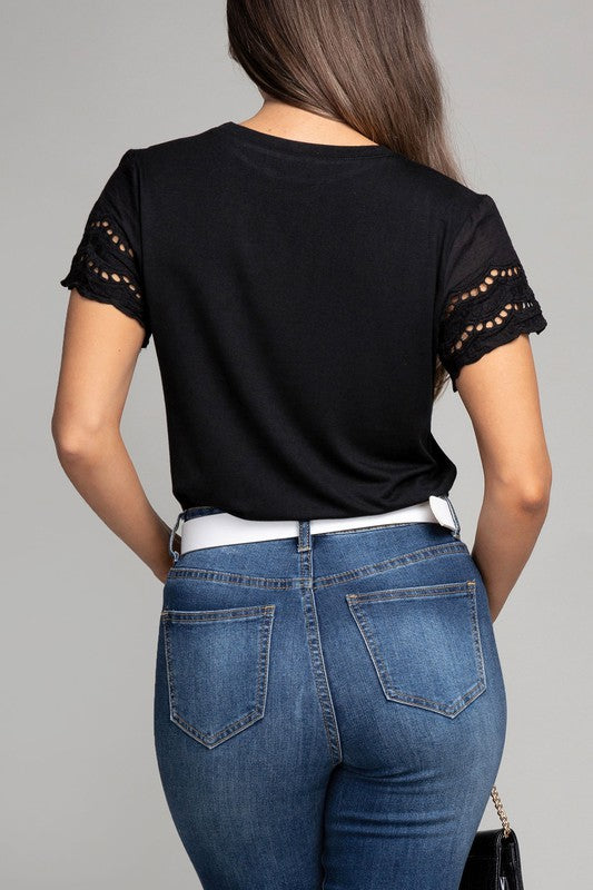 T-Shirt Embroidered Eyelet Sleeve